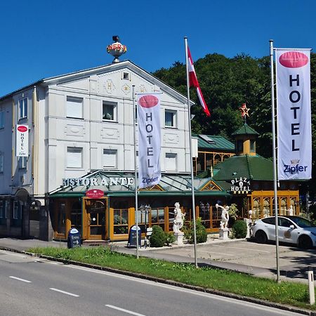 Hoeckner Plaza Hotel Attnang-Puchheim Bagian luar foto