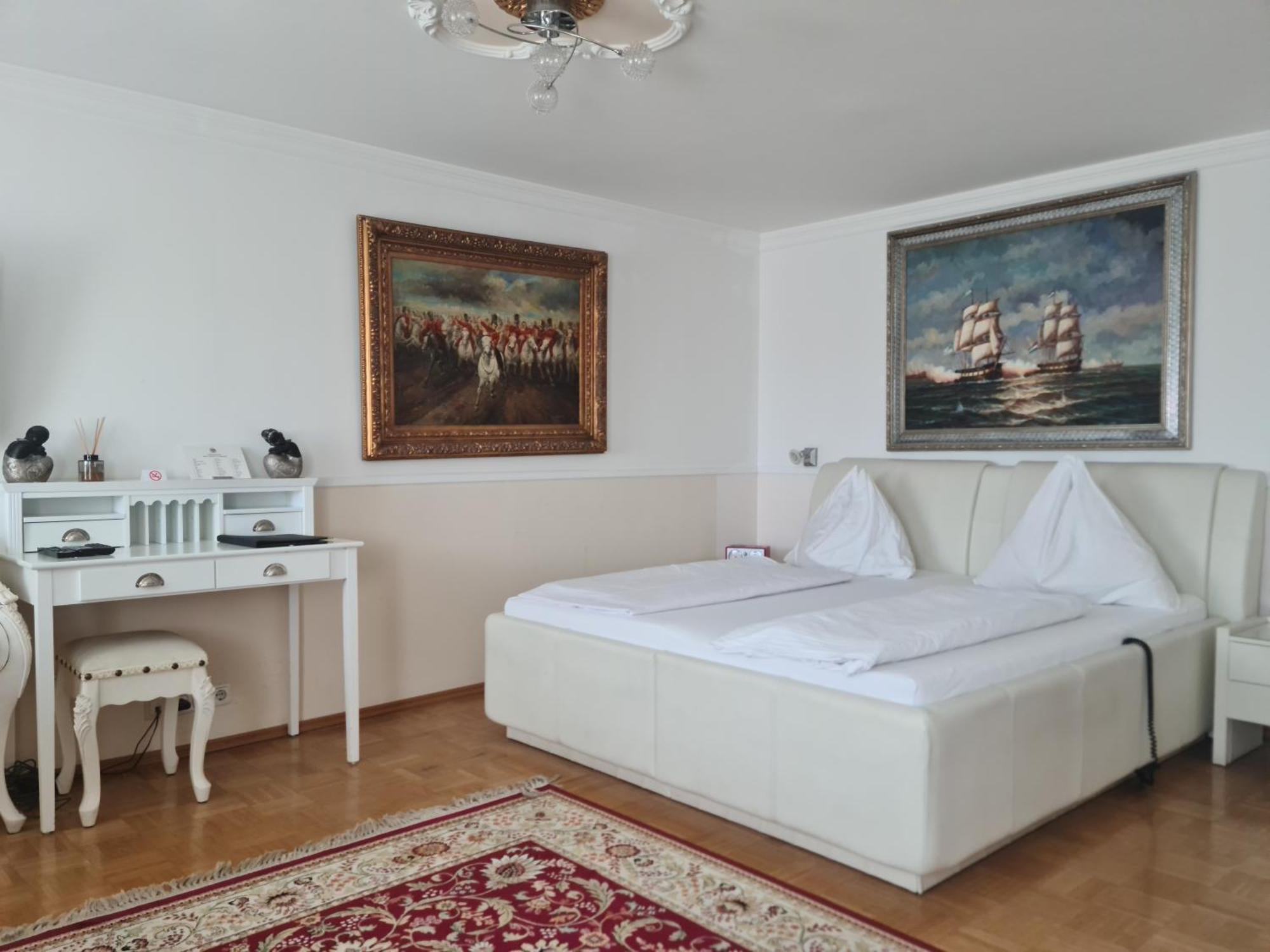 Hoeckner Plaza Hotel Attnang-Puchheim Bagian luar foto