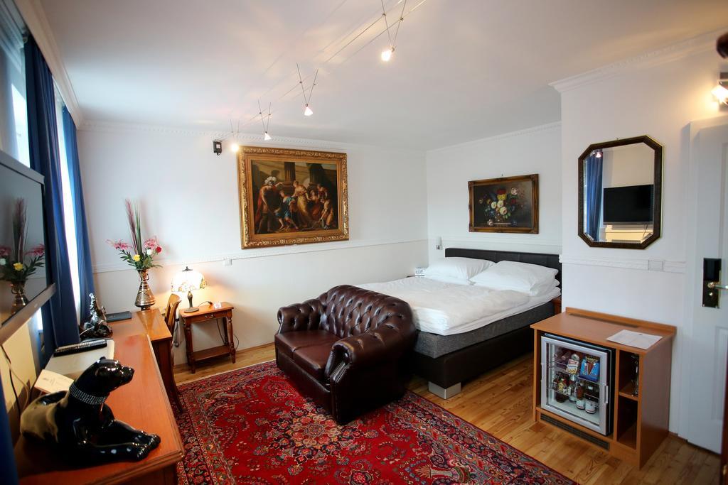 Hoeckner Plaza Hotel Attnang-Puchheim Bagian luar foto
