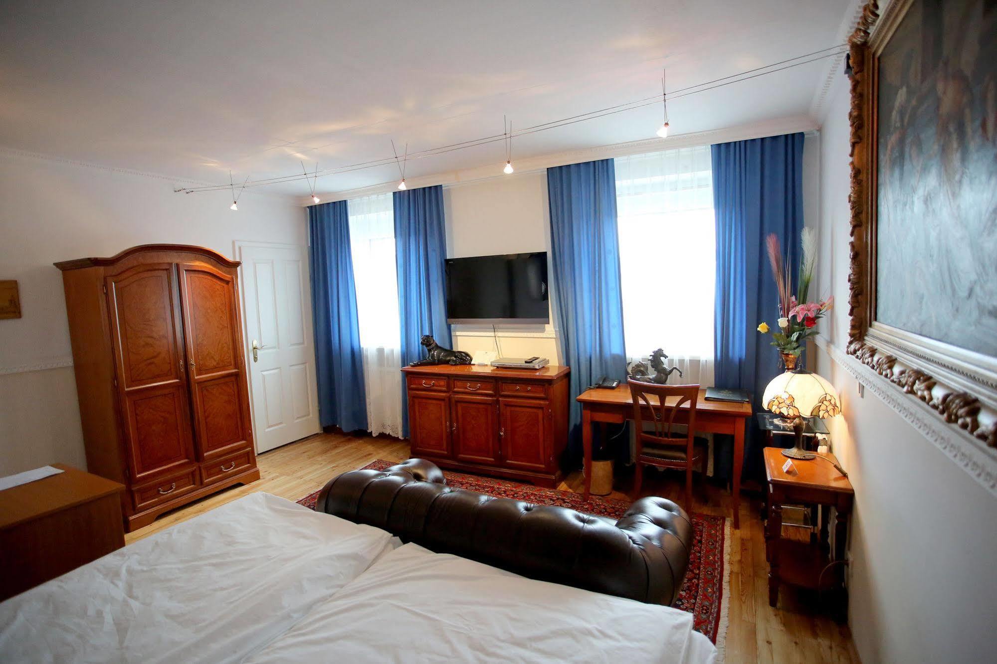 Hoeckner Plaza Hotel Attnang-Puchheim Bagian luar foto